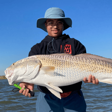 Fishing in Tiki Island