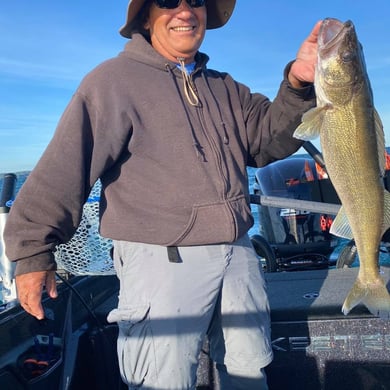 Fishing in Lakeside Marblehead