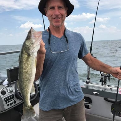 Fishing in Lakeside Marblehead