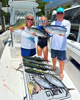 Blackfin Tuna, Mahi Mahi, Skipjack Tuna Fishing in Islamorada, Florida
