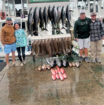 Red Grouper, Scamp Grouper, Vermillion Snapper, Yellowfin Tuna Fishing in Destin, Florida