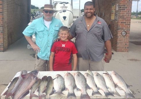 Blue Catfish, Hybrid Striped Bass Fishing in Runaway Bay, Texas