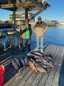 Redfish, Sheepshead, Speckled Trout / Spotted Seatrout Fishing in Port O&#039;Connor, Texas