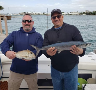 Bream, King Mackerel / Kingfish fishing in Riviera Beach, Florida