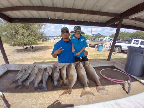 Blue Catfish, Redfish fishing in San Antonio, Texas
