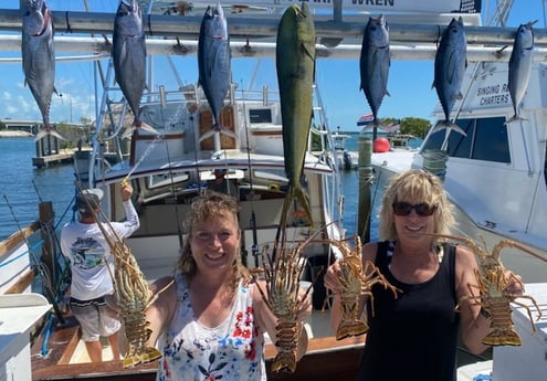 Blackfin Tuna, Lobster, Mahi Mahi / Dorado fishing in Islamorada, Florida