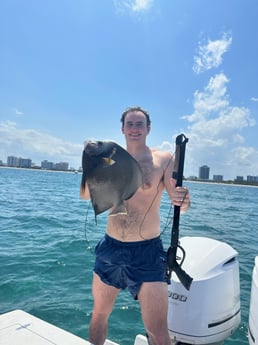 Spadefish Fishing in Fort Lauderdale, Florida