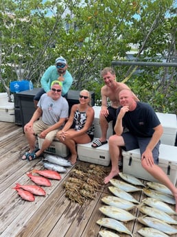 Lobster, Red Snapper, Skipjack Tuna, Yellowtail Amberjack Fishing in Tavernier, Florida
