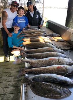 Flounder, Redfish, Speckled Trout / Spotted Seatrout fishing in Surfside Beach, Texas