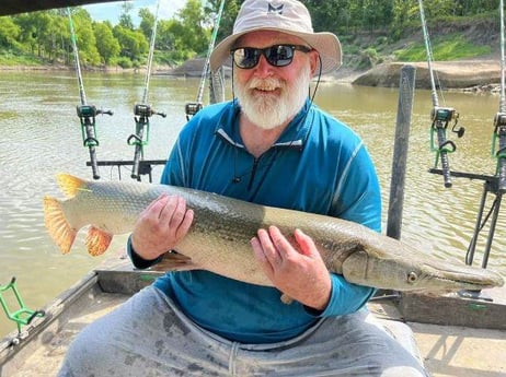 Alligator Gar Fishing in Dallas, Texas