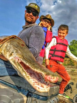 Alligator Gar Fishing in Dallas, Texas