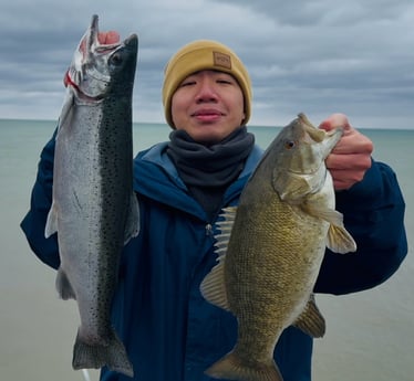 Chinook Salmon, Smallmouth Bass Fishing in Detroit, Michigan