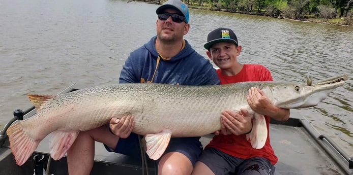 Alligator Gar fishing in Coldspring, Texas