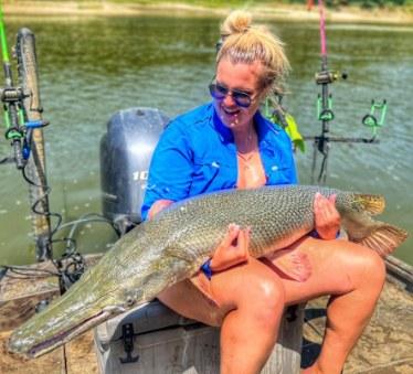 Alligator Gar Fishing in Dallas, Texas