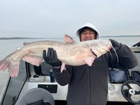 Blue Catfish Fishing in Dallas, Texas