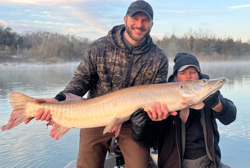 Muskie Fishing in Knoxville, Tennessee
