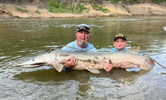 Alligator Gar Fishing in Dallas, Texas