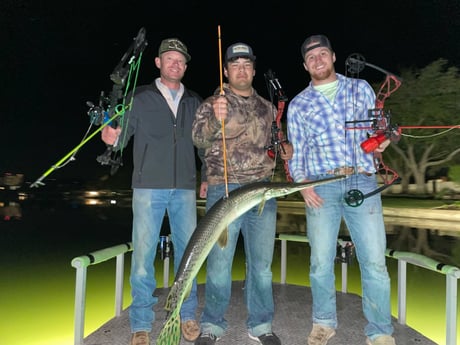 Alligator Gar Fishing in Liberty Hill, Texas
