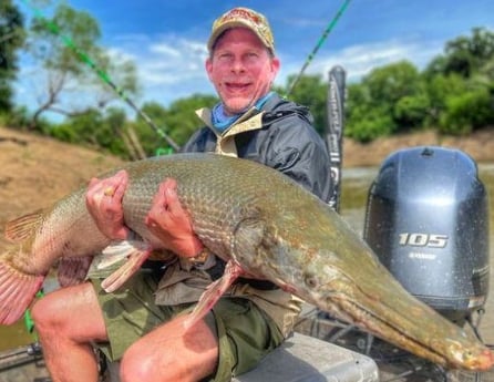 Alligator Gar Fishing in Dallas, Texas