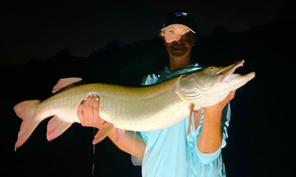 Muskie fishing in Knoxville, Tennessee