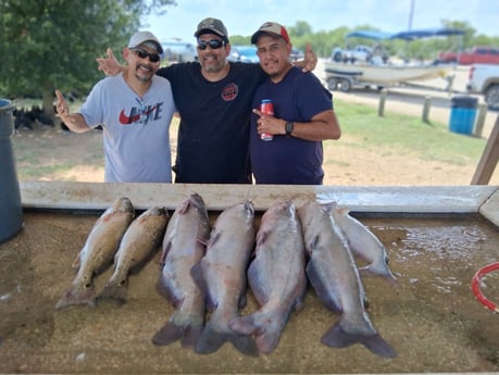 Blue Catfish, Redfish Fishing in