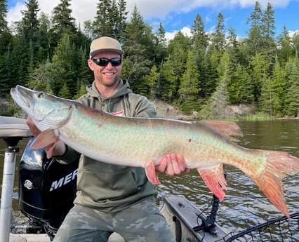 Muskie fishing in Knoxville, Tennessee