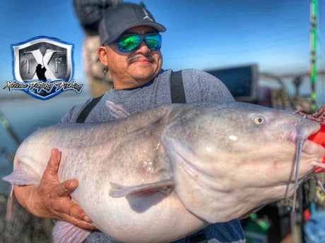 Blue Catfish Fishing in Dallas, Texas