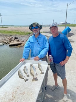 Speckled Trout / Spotted Seatrout fishing in Texas City, Texas