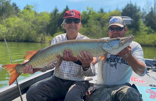 Muskie fishing in Knoxville, Tennessee