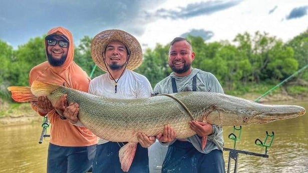 Alligator Gar Fishing in Dallas, Texas