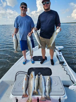 Redfish, Speckled Trout Fishing in Port O&#039;Connor, Texas