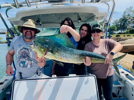 Mahi Mahi / Dorado fishing in Kapa&#039;a, Hawaii
