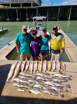 Black Drum, Florida Pompano, Redfish fishing in Port O&#039;Connor, Texas