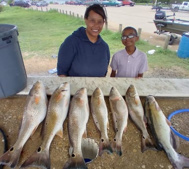 Blue Catfish, Redfish fishing in San Antonio, Texas