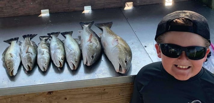 Redfish, Speckled Trout / Spotted Seatrout fishing in Tiki Island, Texas