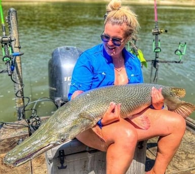 Alligator Gar Fishing in Dallas, Texas