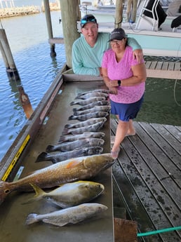 Black Drum, Florida Pompano, Redfish, Speckled Trout / Spotted Seatrout Fishing in San Leon, Texas