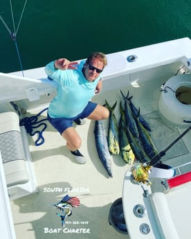 Mahi Mahi, Wahoo Fishing in Pompano Beach, Florida