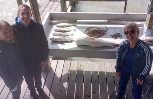 Black Drum, Crab, Redfish, Stingray fishing in Houston, Texas