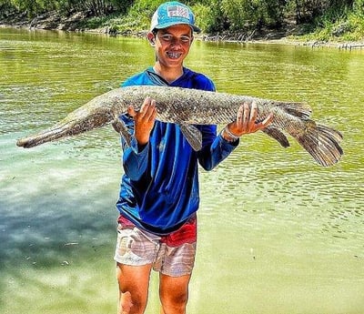Alligator Gar Fishing in Dallas, Texas