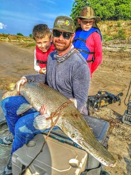 Alligator Gar Fishing in Dallas, Texas