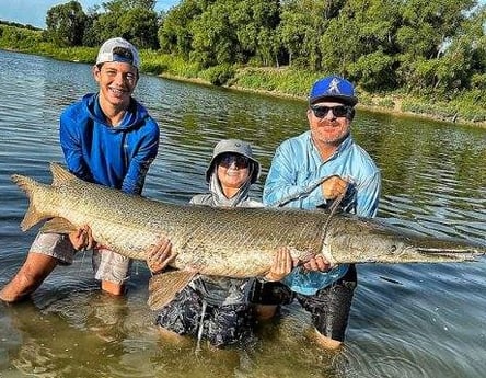 Alligator Gar Fishing in Dallas, Texas