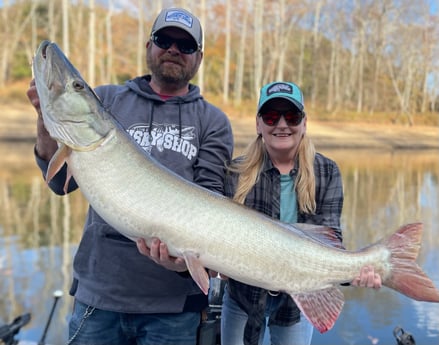 Muskie Fishing in Knoxville, Tennessee