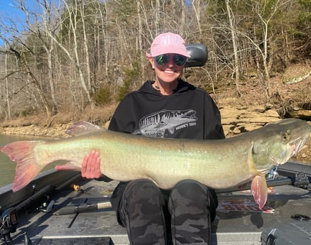 Muskie Fishing in Knoxville, Tennessee