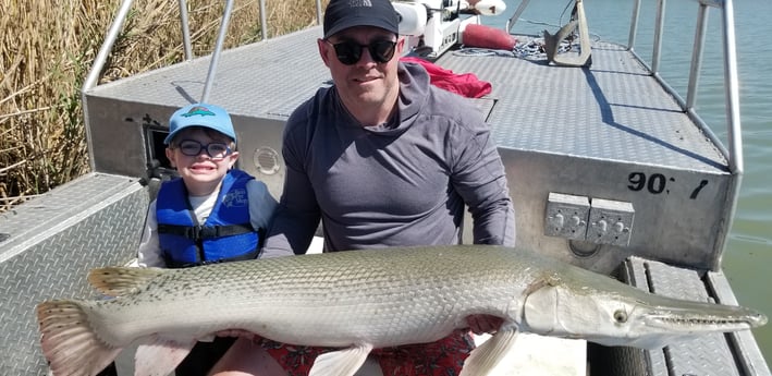 Alligator Gar fishing in Livingston, Texas