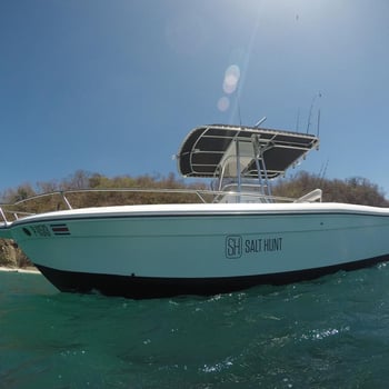 Boat photo for "Guanacaste’s Best" 32' Whaler