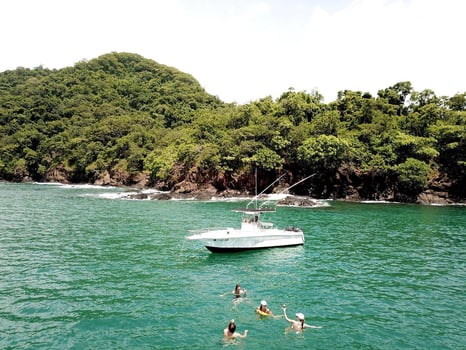Boat photo for "Guanacaste’s Best" 32' Whaler