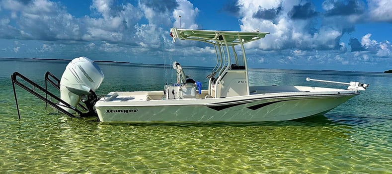 Boat photo for Big Pine Fly or Light Tackle - 25'