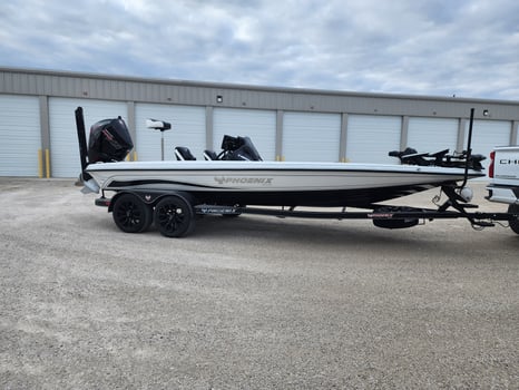 Boat photo for World Class in Branson Area Lakes!