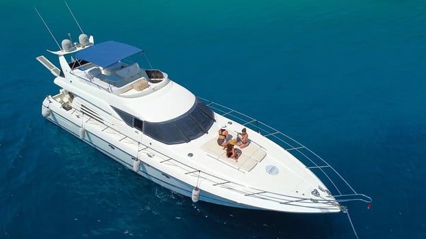 Boat photo for Private Fairline Yacht Tour 65'